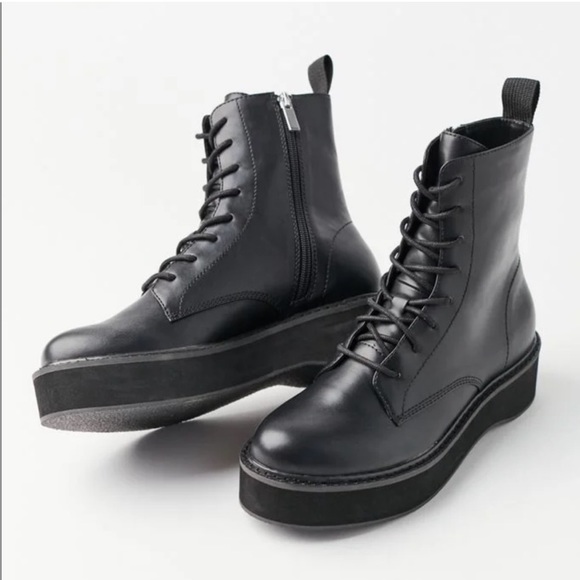 NWOT UO Urban Outfitters ‘Gemma’ Utility Combat Boot Size 9 - Picture 1 of 8
